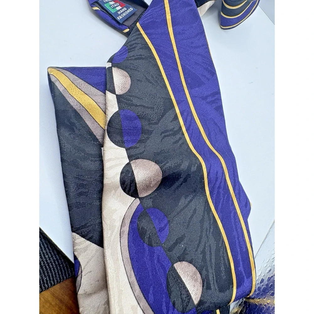 Valentino Cravatte Silk Tie Handmade in Italy Purple Black Gold Abstract Vintage